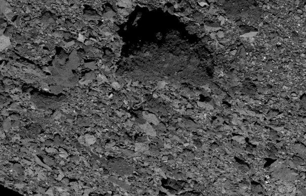 Un asteroid se apropie de Terra. NASA a descoperit pe el urme de viață