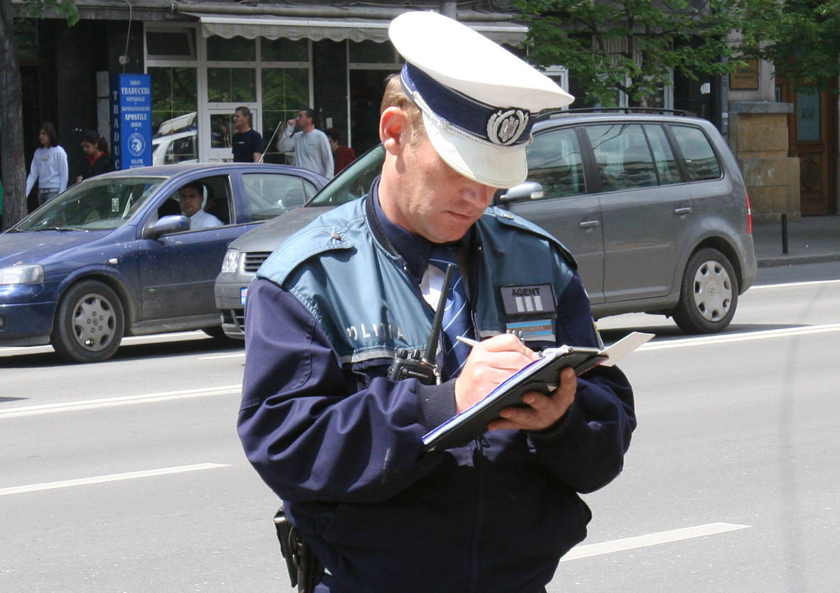 Un bărbat a fost înjunghiat în staţia de autobuz. Agresorul a fost capturat