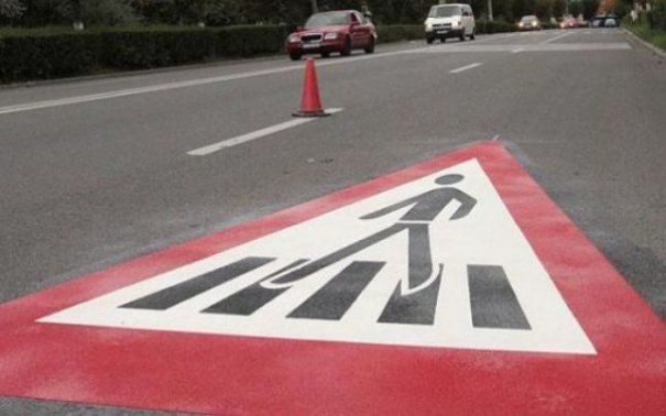 Un bărbat a fost omorât în Bucuresti intr-un accident pe trecerea de pietoni