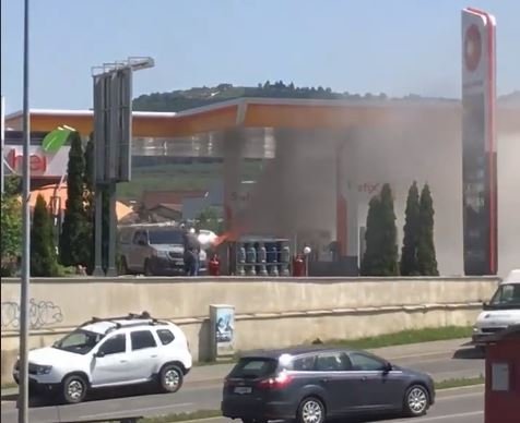 Un bărbat a murit după ce și-a dat foc în propria mașină, într-o benzinărie din Cluj