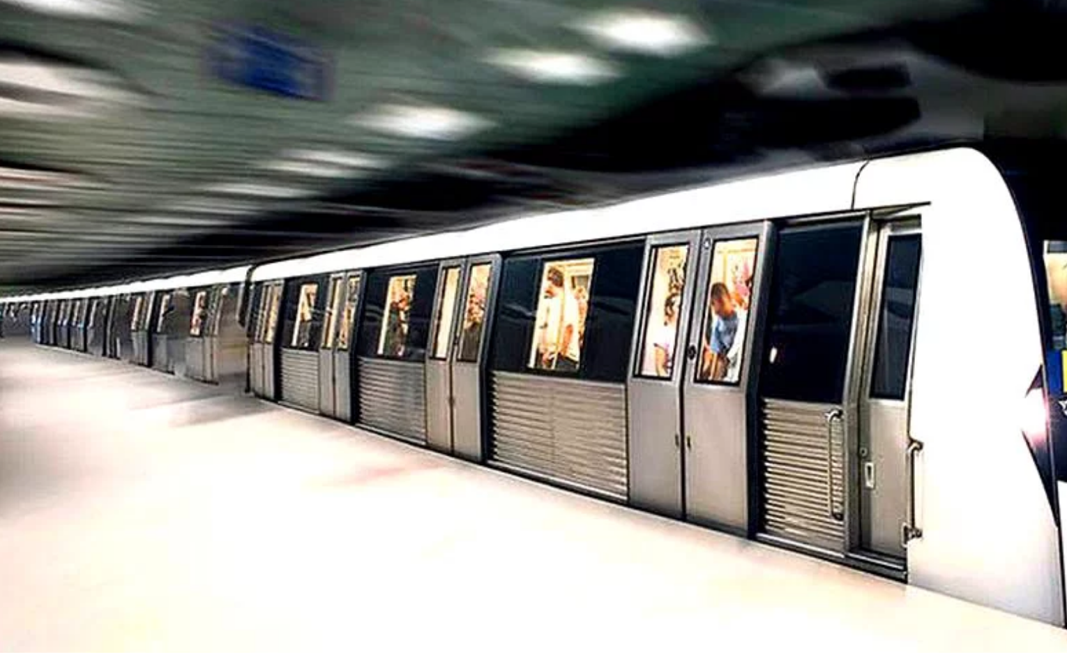 Un bărbat de 30 de ani a fost lovit de metrou la staţia Ştefan cel Mare