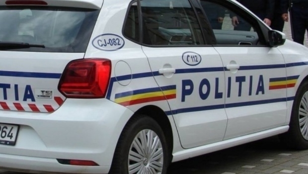 Un bărbat din Gorj a fost împuşcat de poliţişti, după ce i-a atacat cu furca şi a asmuţit câinele pe ei