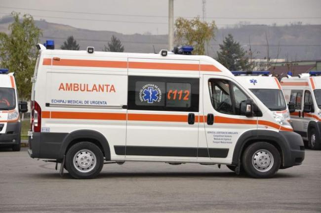 Un bărbat din Vaslui i-a mâncat urechea prietenului său din cauza unei glume proaste