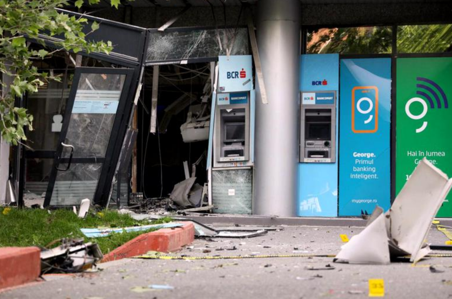 Un bancomat din București a fost aruncat în aer în această dimineață