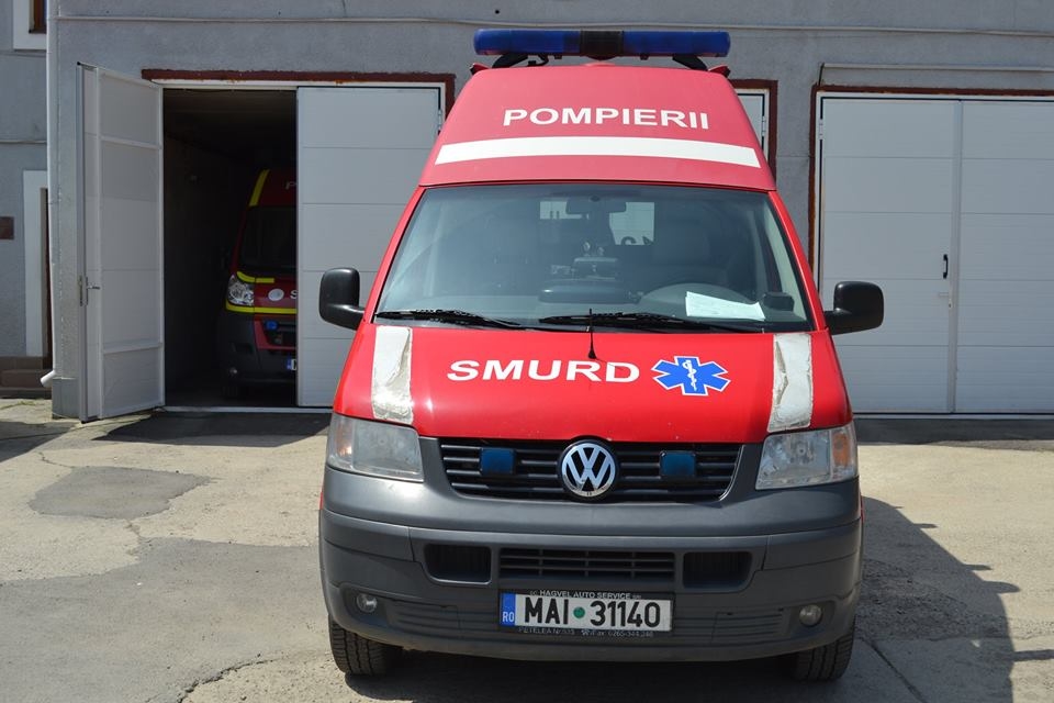 Un biciclist a murit dupa ce a fost lovit de ambulanta