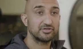 Un candidat britanic la alegerile europarlamentare a demisionat, după i-a făcut pe români