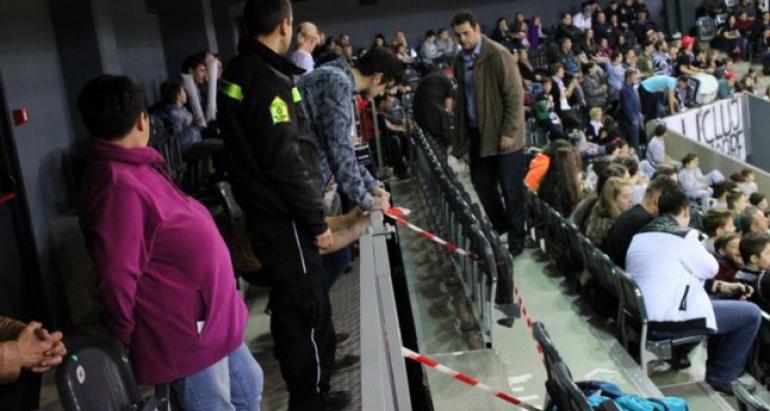 Un copil A CĂZUT în dintr-o tribună a Sălii Polivalente din Cluj-Napoca
