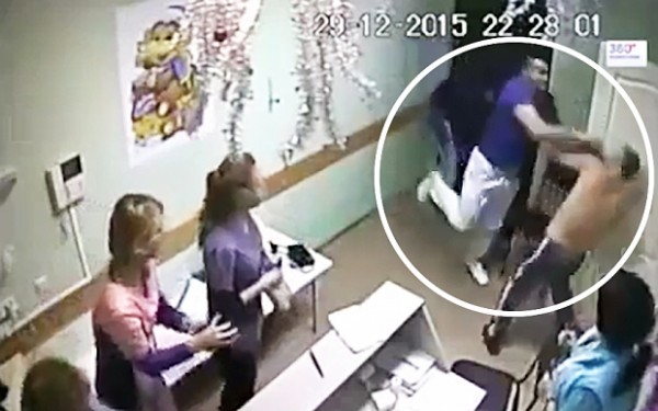 Un doctor rus a omorât un pacient după ce i-a dat un pumn. VIDEO