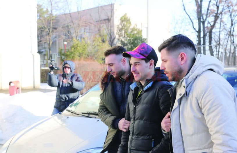 Un fotbalist din Craiova a jefuit o casă de pariuri cu un pistol de jucărie