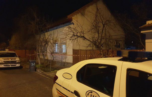 Un homosexual român a omorât un pederast olandez invalid