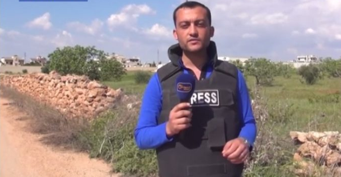 Un jurnalist este rănit în direct de un bombardament în Siria - VIDEO