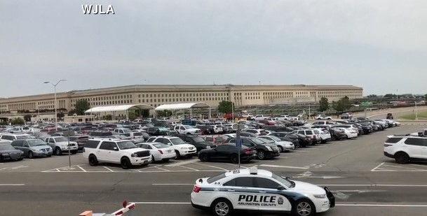 Un polițist american a fost ucis în incidentul armat petrecut lângă clădirea Pentagonului