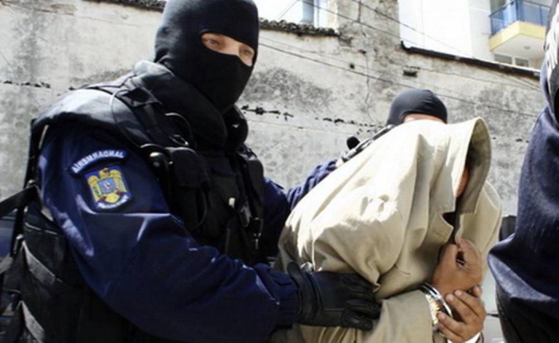Un polițist în vârstă de 28 de ani, din Capitală, a fost reținut pentru agresiune sexuală