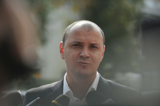 Un procuror din dosarul lui Sebastian Ghiţă cere sesizarea CCR pe un articol din OUG 7