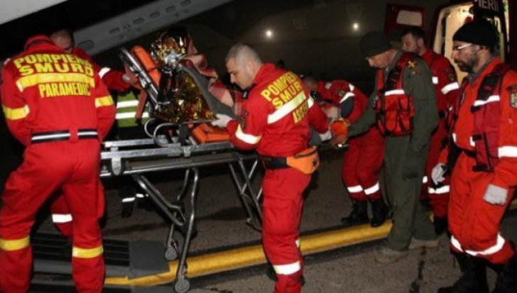 Un rănit în incendiul de la Colectiv a ajuns la un spital de arşi din Ţara Galilor