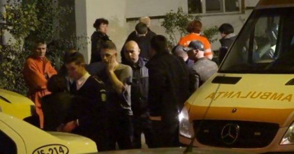 Un student din Iași a ajuns în spital după ce a căzut de la balconul căminului