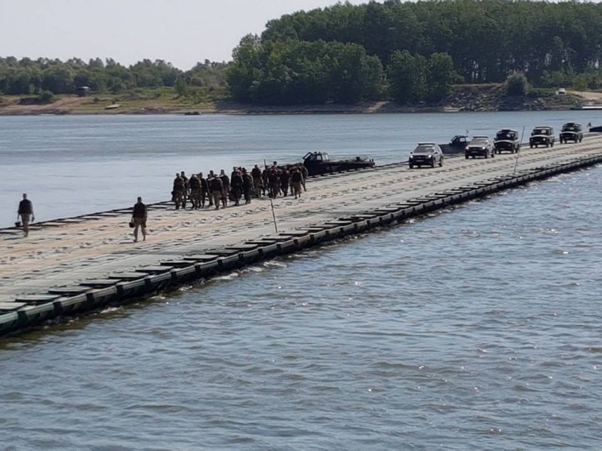 Un TAB s-a scufundat în timpul unui exercițiu la Feteşti cu militari din Constanţa şi Medgidia