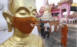 Un templu budist a rămas fără 