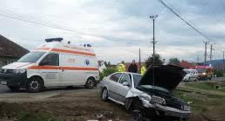 Un TIR și trei mașini, implicate într-un accident la ieșirea din Tălmaciu