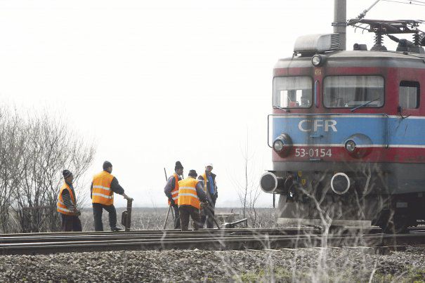 Un tren CFR a ajuns la destinație cu o întârziere de 22 de ore