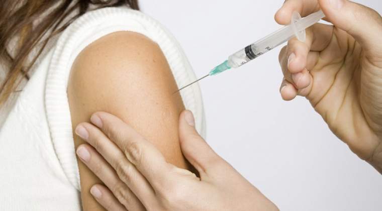 Un vaccin impotriva virusului Zika ar putea fi disponibil in 2016