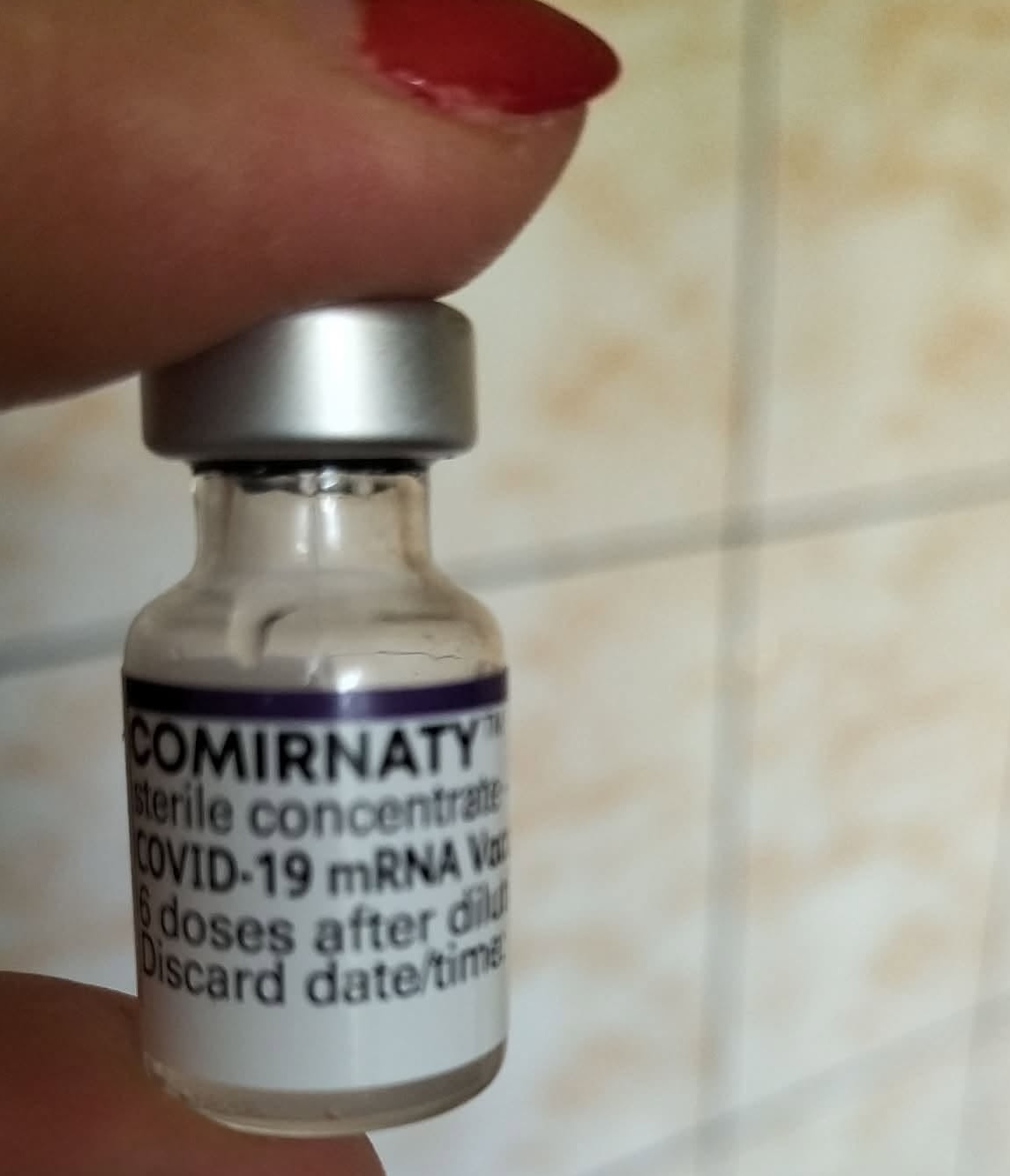 Un verdict tulburător: Cel puțin 55 de elemente chimice nedeclarate din vaccinurile Covid