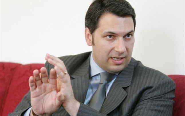 Ungaria anunta ca asteapta ca Austria si Germania sa se hotarasca daca mai primesc sau nu refugiati inainte de a inchide granita cu Croatia