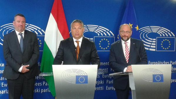 Ungaria nu va deschide focul asupra imigrantilor care trec peste gardul de la granita cu Serbia