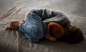 Unul dintre cei mai vânați oameni a fost identificat după 27 de ani: A violat 11 copii din orfelinate