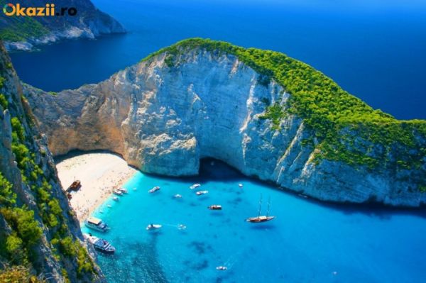Vacanțe în Grecia scoase la licitație pe internet pornind de la 1 RON