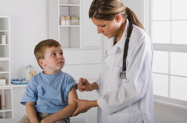 Vaccinuri obligatorii pentru înscrierea la grădiniţă şi şcoală