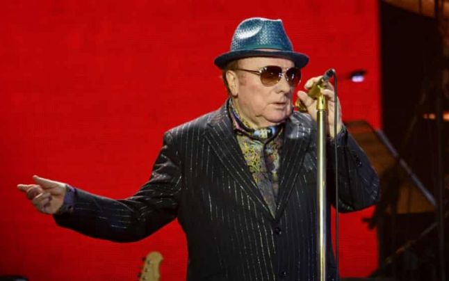 Van Morrison dat în judecată de ministrul nord-irlandez al Sănătăţii după ce a acuzat 