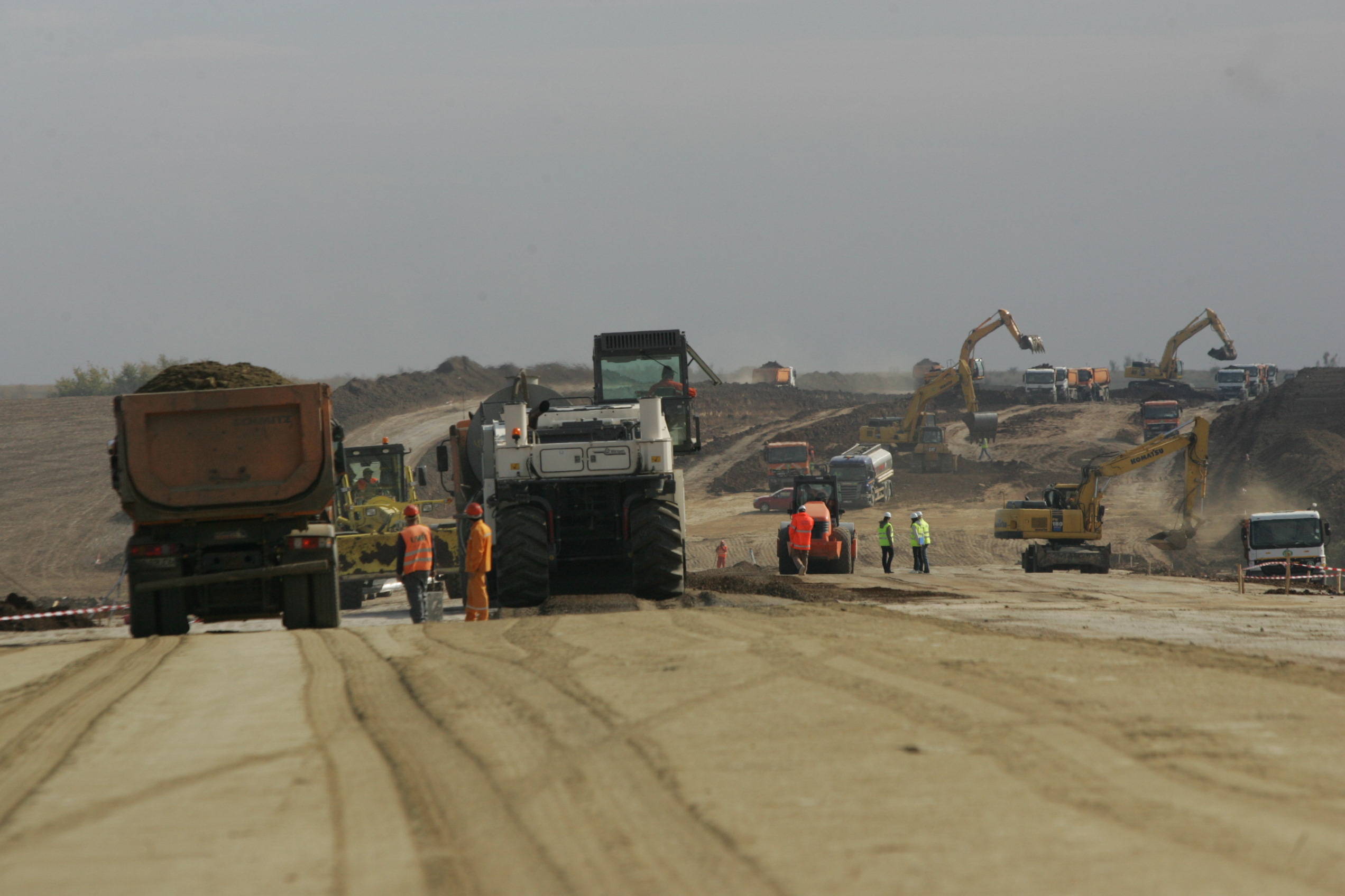 Vești bune pentru autostrada Dacia. A fost semnat contractul pentru studiile la autostrada Sibiu-Pitești