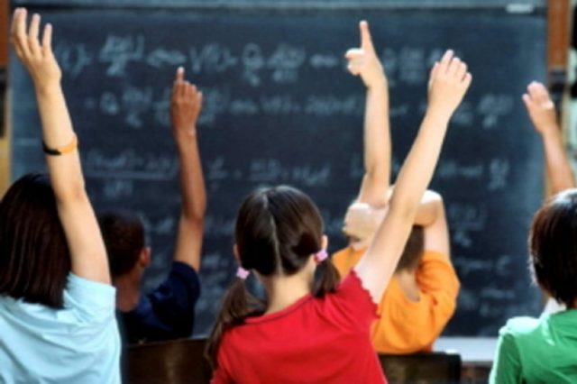 Vești proaste pentru elevi. Anul școlar 2019-2020 începe mai devreme și dispare o vacanță
