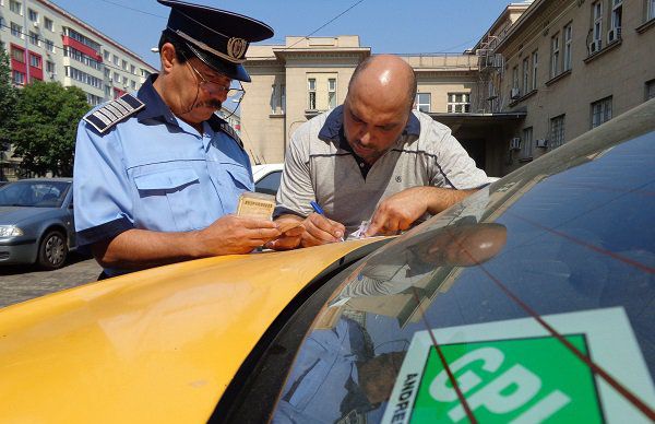 Veste bună pentru toti soferii! Amenzile de circulație vor putea fi achitate la jumătate în 15 zile, nu 48 de ore