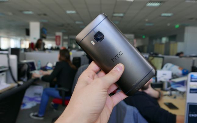 Viitorul telefon HTC seamănă cu iPhone 6 ca doua picaturi de apa
