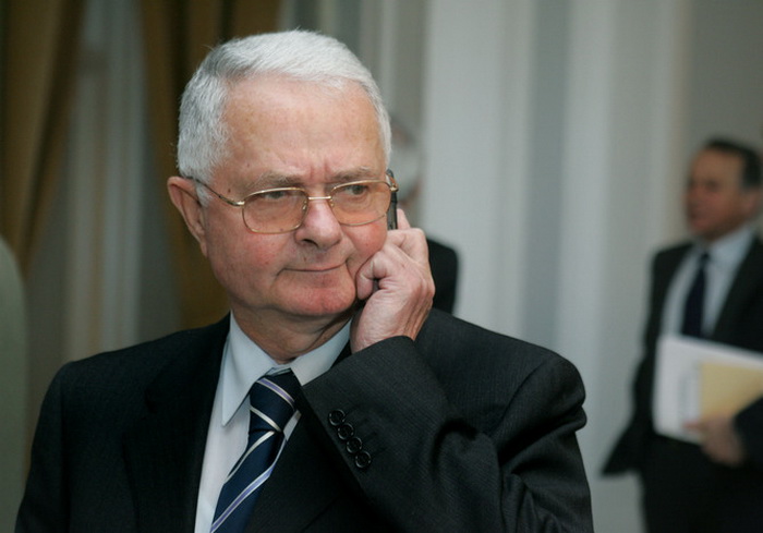 Virgil Magureanu, fostul director SRI, audiat la Parchetul instantei supreme, in dosarul Mineriadei