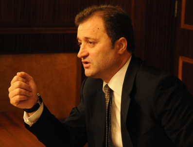 Vlad Filat a fost filat! Fostul premier al Moldovei, reţinut în cazul dispariţiei a 60 milioane de dolari