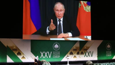 Vladimir Putin le cere rusoaicelor să nască câte 7-8 copii: "Ar trebui să devină o normă". Ce-l îngrijorează pe liderul de la Kremlin
