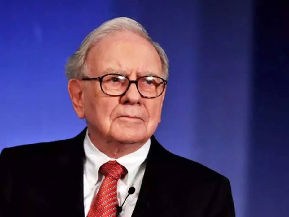 Warren Buffett a dezvăluit regula 90/10: O strategie simplă de a face bani, nu îți trebuie expertiză
