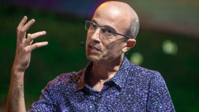 Yuval Noah Harari atacă dur stânga radicală pentru